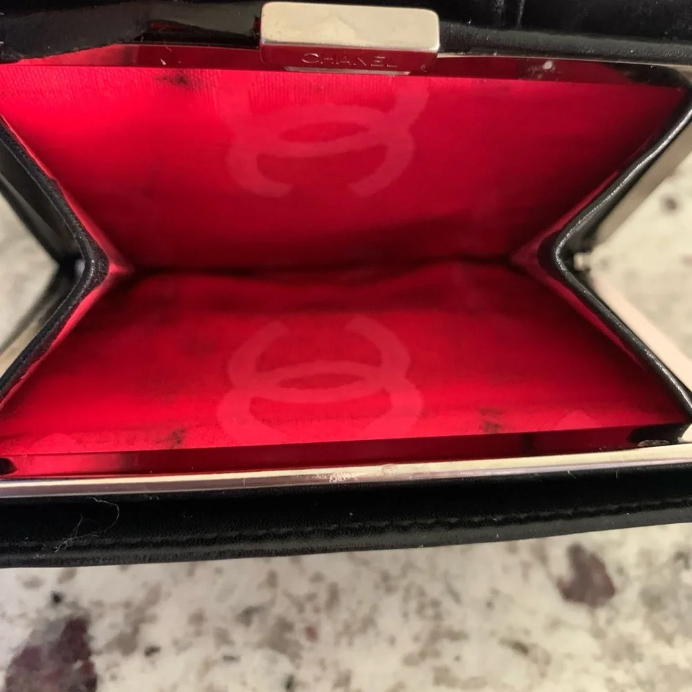 Authentic CHANEL CC Cambon leather‎ quilted compact wallet